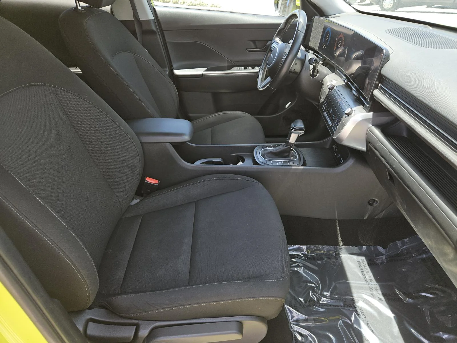 Used 2024 Neoteric Yellow Hyundai SEL FWD image 28