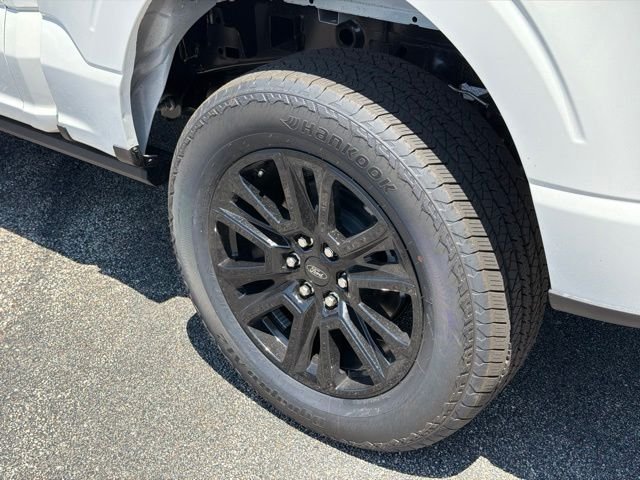 New 2026 Star White Metallic Tri-Coat Ford Platinum® image 6