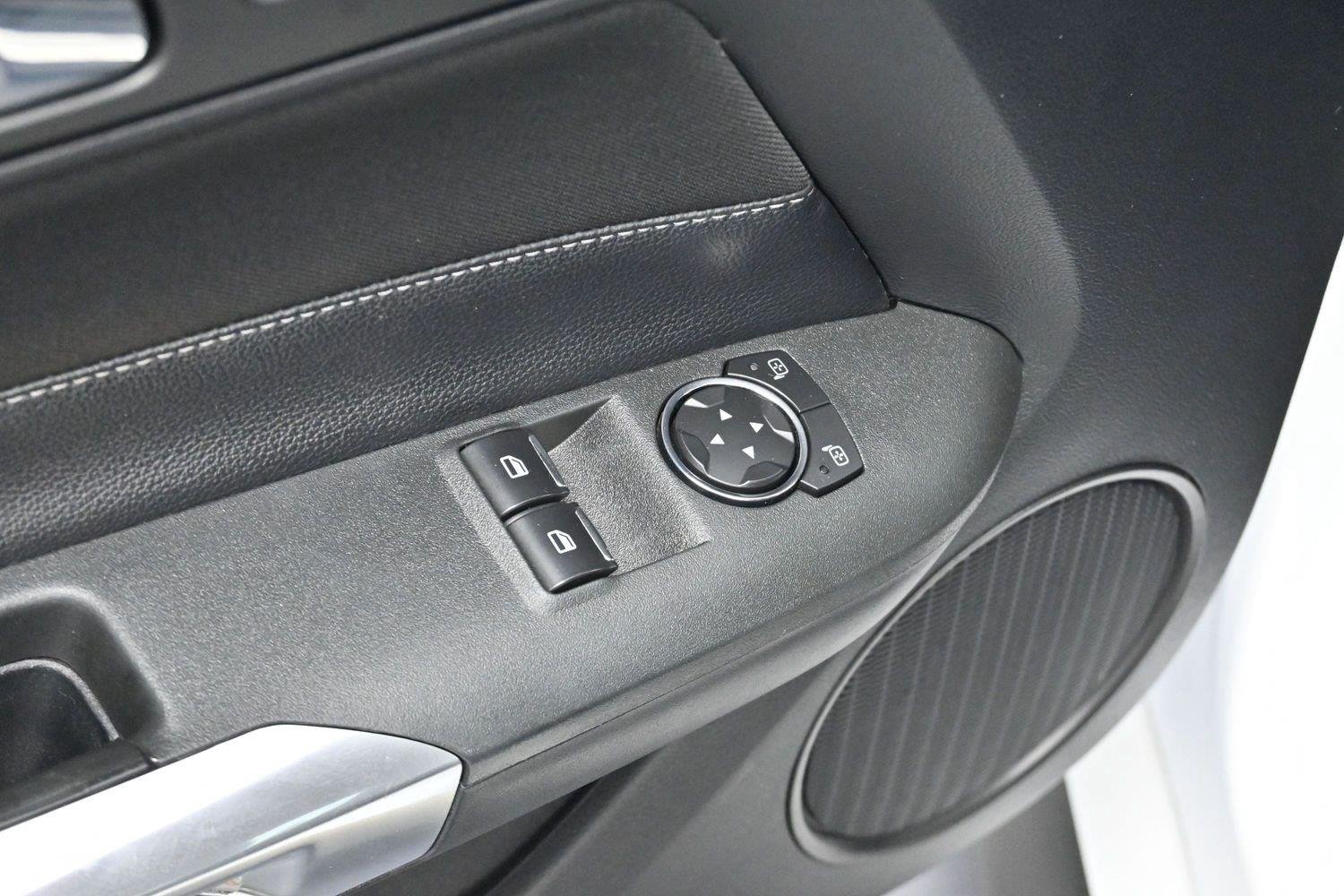 Used 2016 Oxford White Ford GT image 11