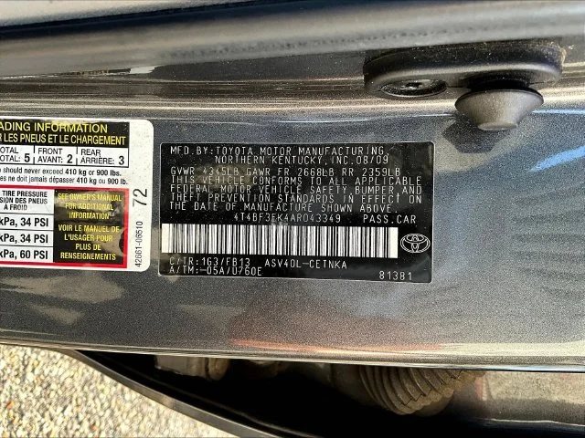 Used 2010 Gray Toyota LE image 10