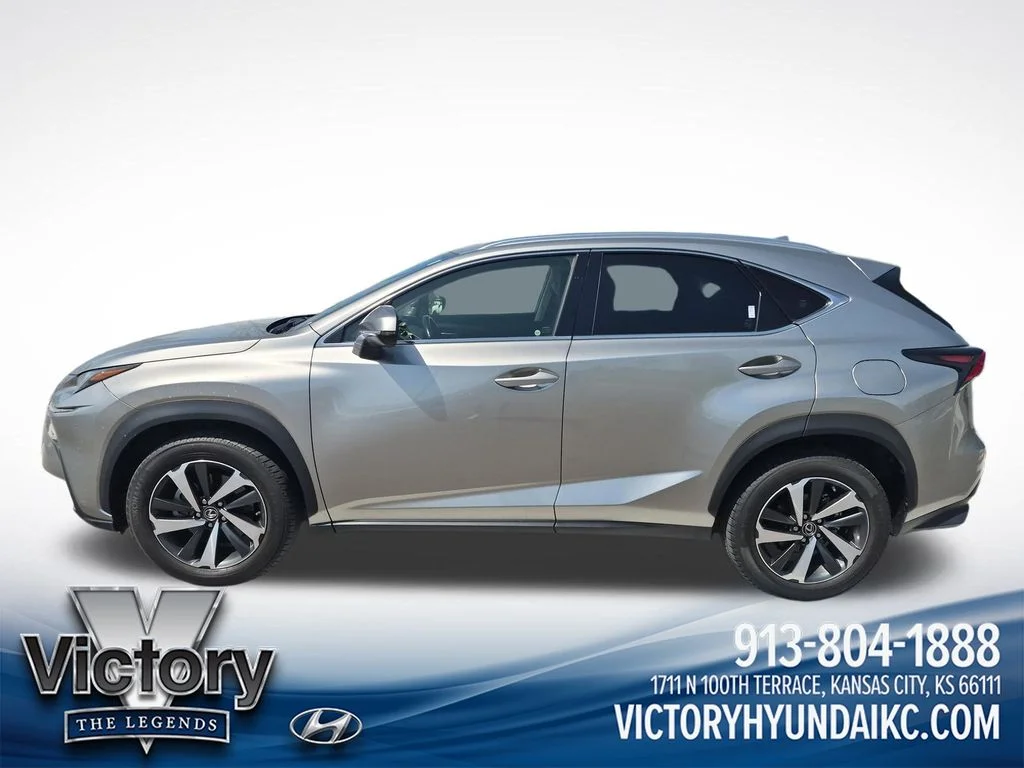 Used 2022 Gray Lexus 350L image 2