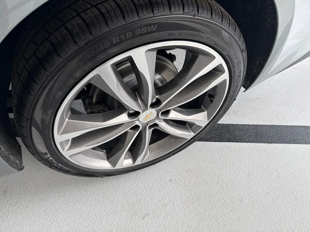 Used 2024 Gray Chevrolet LT image 10