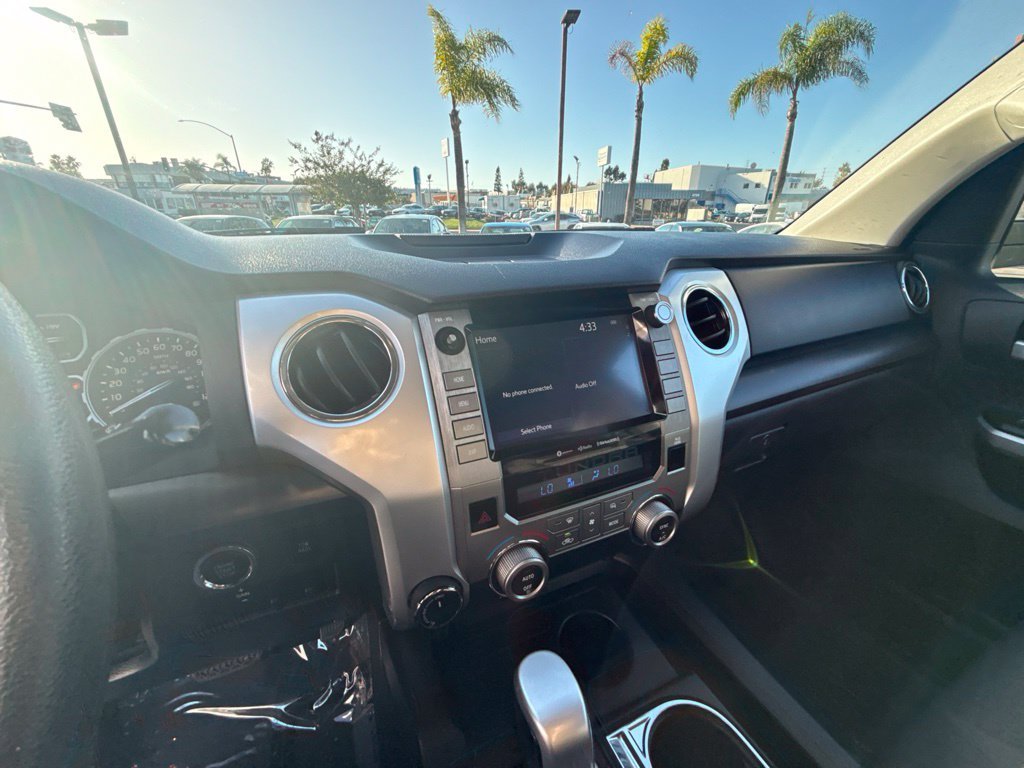 Used 2021 Midnight Black Metallic Toyota SR5 image 18