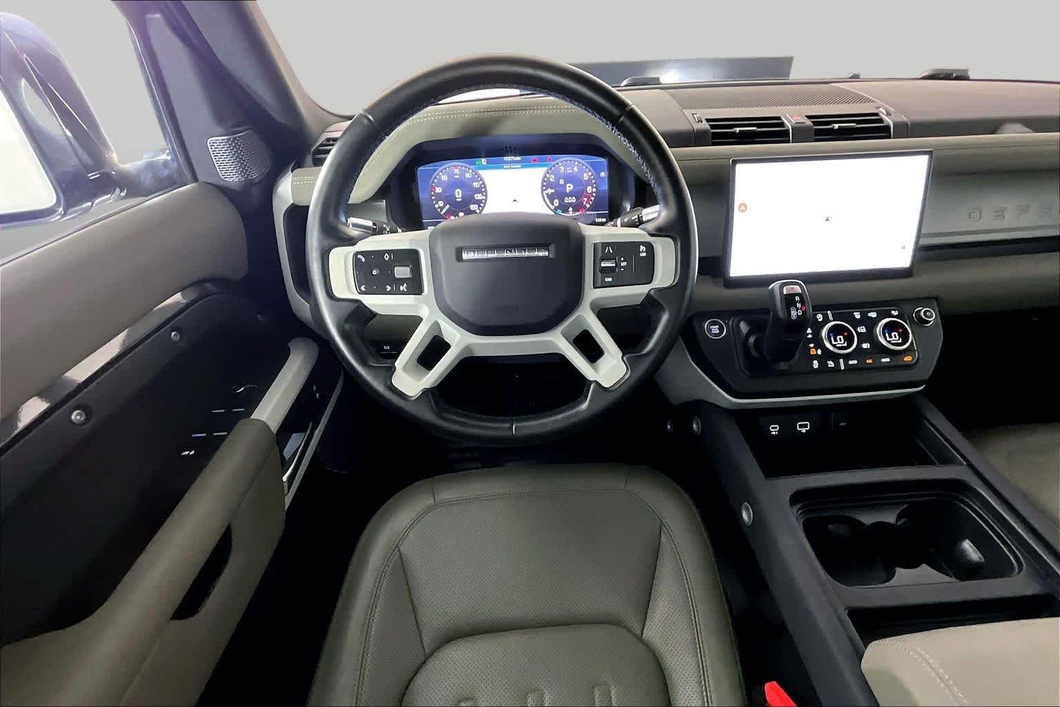 Used 2022 Eiger Grey Metallic Land Rover S image 6