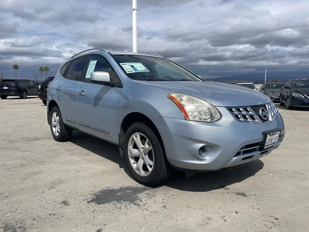 2011 Nissan Rogue SV