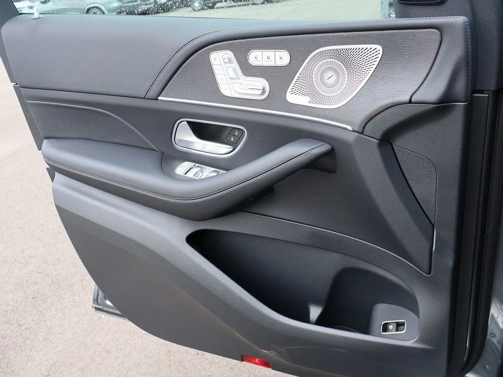 New 2026 Selenite Gray Metallic Mercedes-Benz GLE 450 image 38