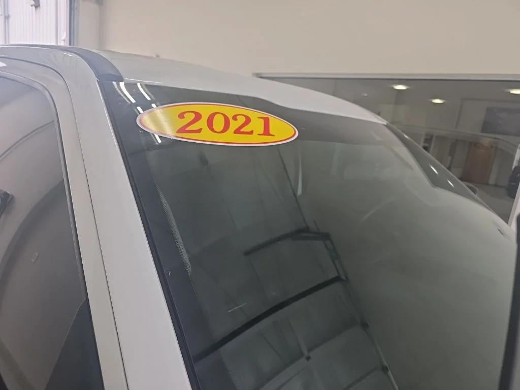 Used 2021 Oxford White Ford XLT image 27