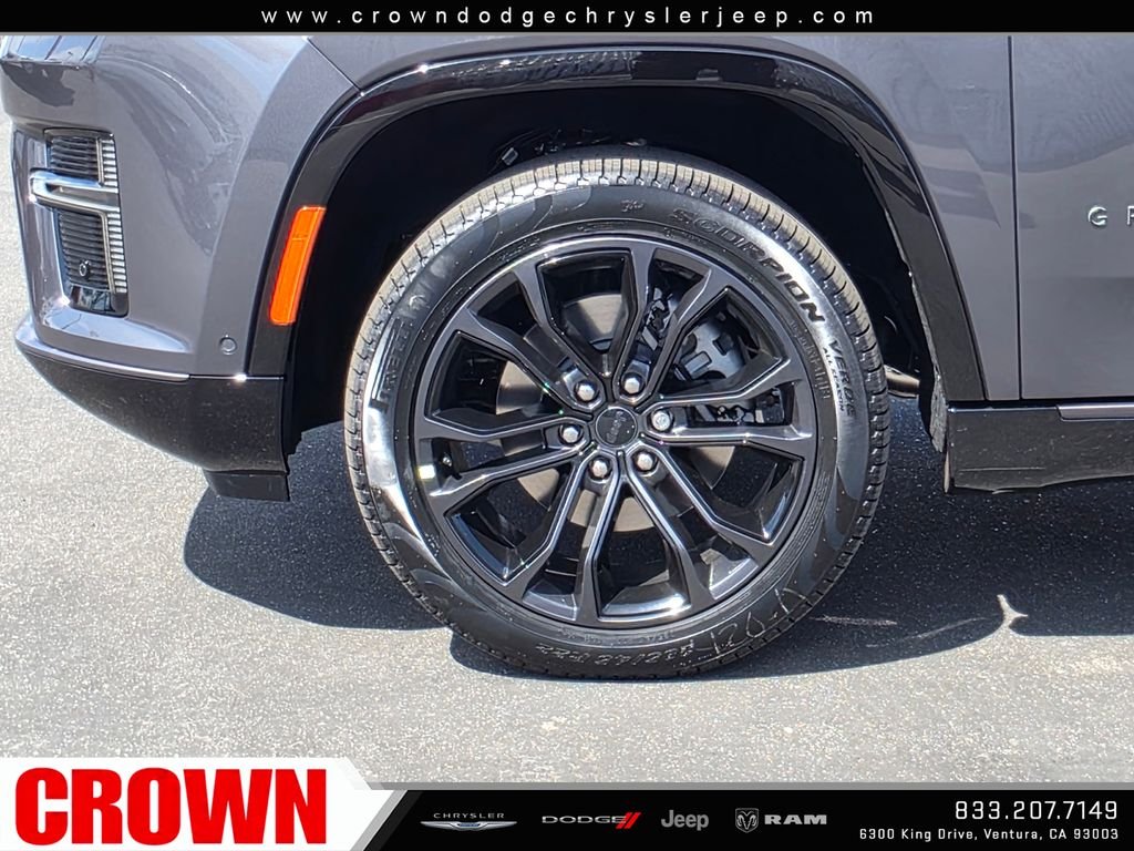 New 2026 Baltic-Gray Metallic Clear-Coat Exterior Paint Jeep Summit Reserve image 9