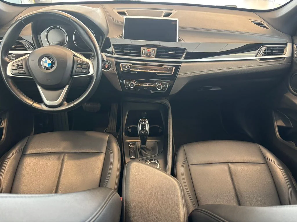 Used 2021 Black BMW xDrive28i image 25
