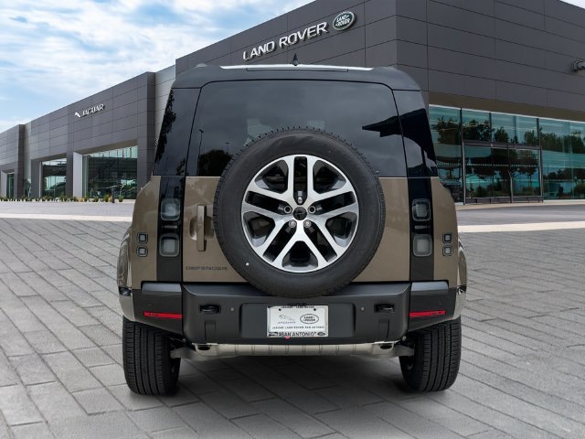 New 2026 Gondwana Stone Land Rover X-Dynamic SE image 4