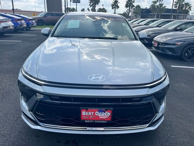 Certified Used 2025 Silver Hyundai SEL image 2