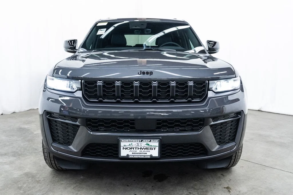 New 2026 Baltic Gray Metallic Clear-Coat Exterior Paint Jeep Altitude image 2