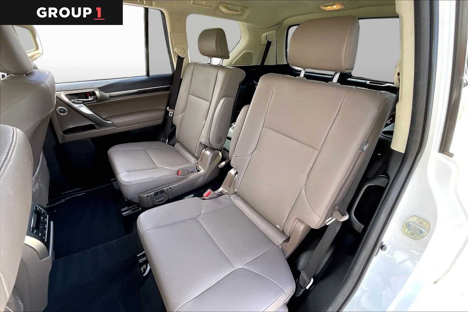 Certified Used 2022 Starfire Pearl Lexus Premium image 18