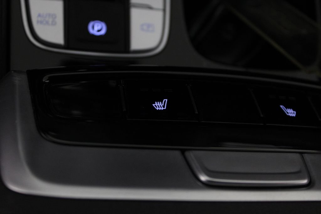 Certified Used 2022 Gray Hyundai SEL image 22