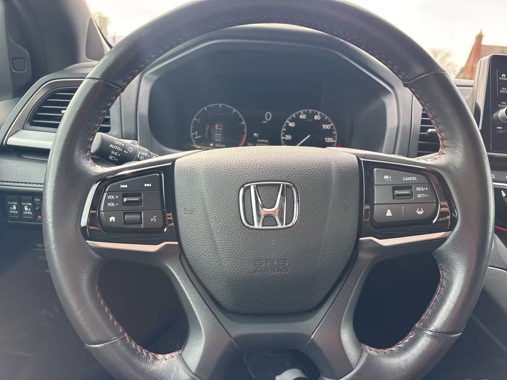 Used 2025 Black Honda Sport-L image 16