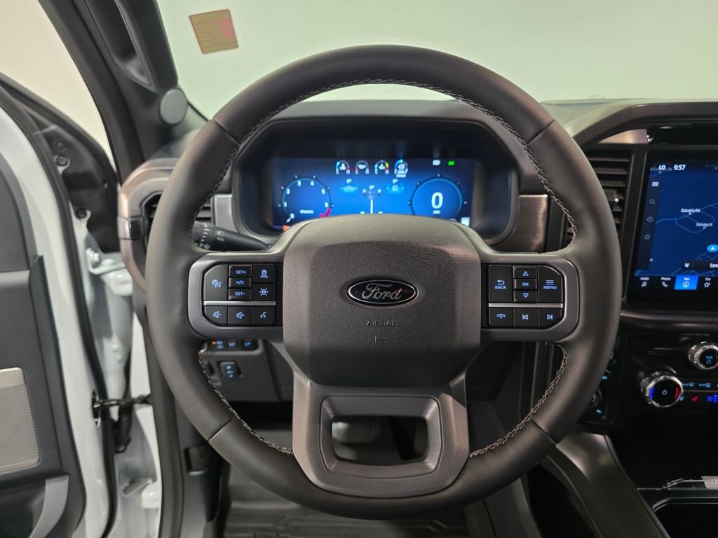 Used 2025 White Ford Lariat image 19