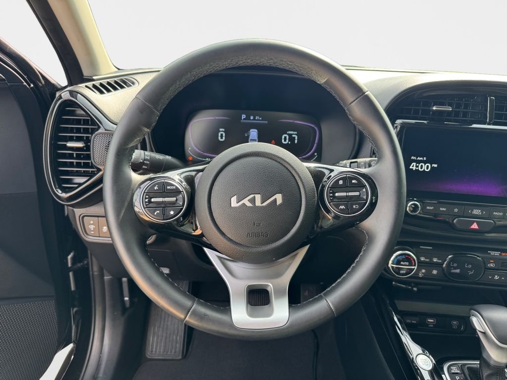Used 2023 Black Kia EX image 11