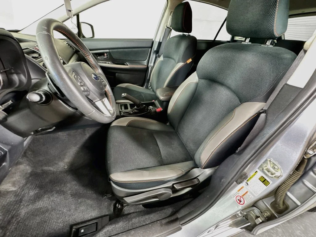 Used 2017 Silver Subaru 2.0i Premium image 25