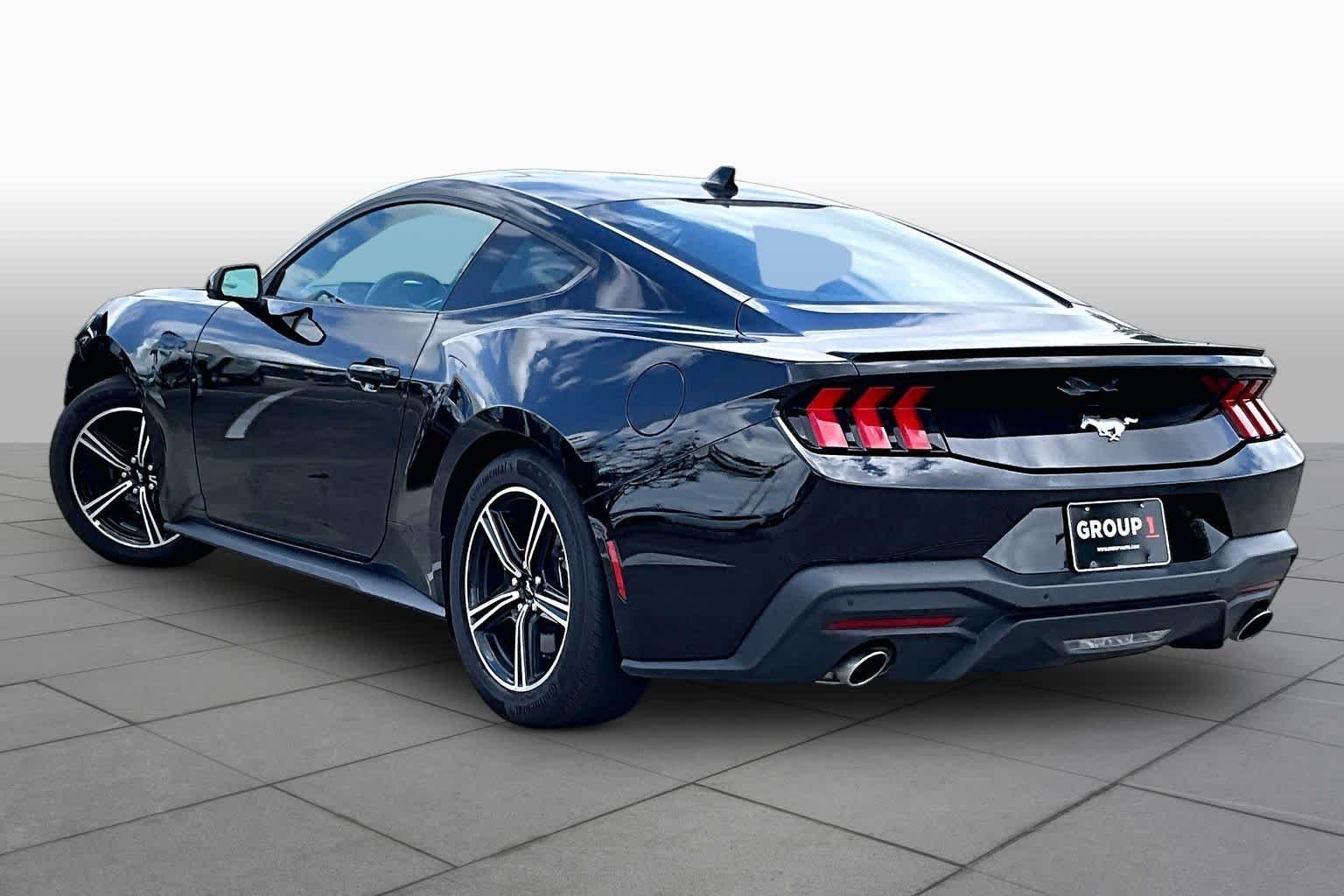 Used 2025 Shadow Black Ford EcoBoost Premium image 10