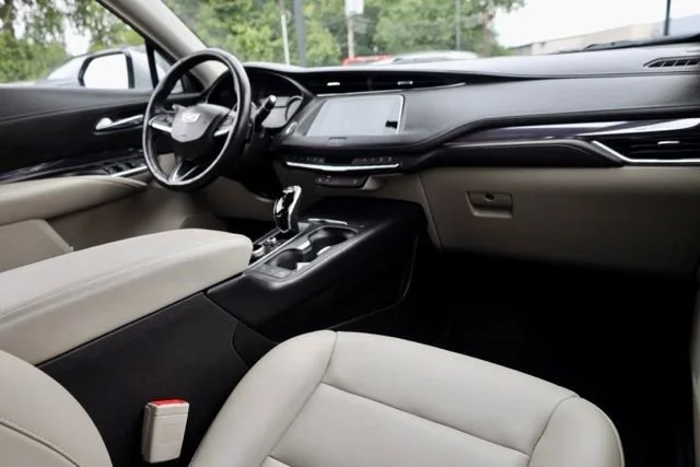 Used 2021 RADIANT SILVER METALLIC Cadillac AWD Luxury image 38