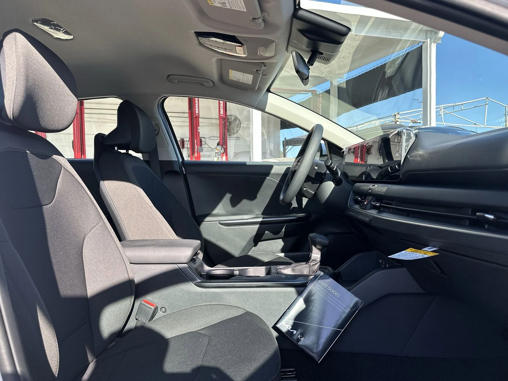 New 2026 Snow White Pearl Kia LXS image 25