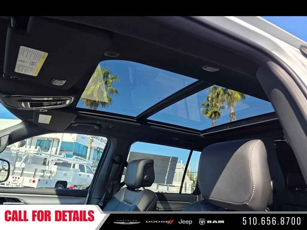New 2026 Bright White Clear-Coat Exterior Paint Jeep Limited Altitude image 19