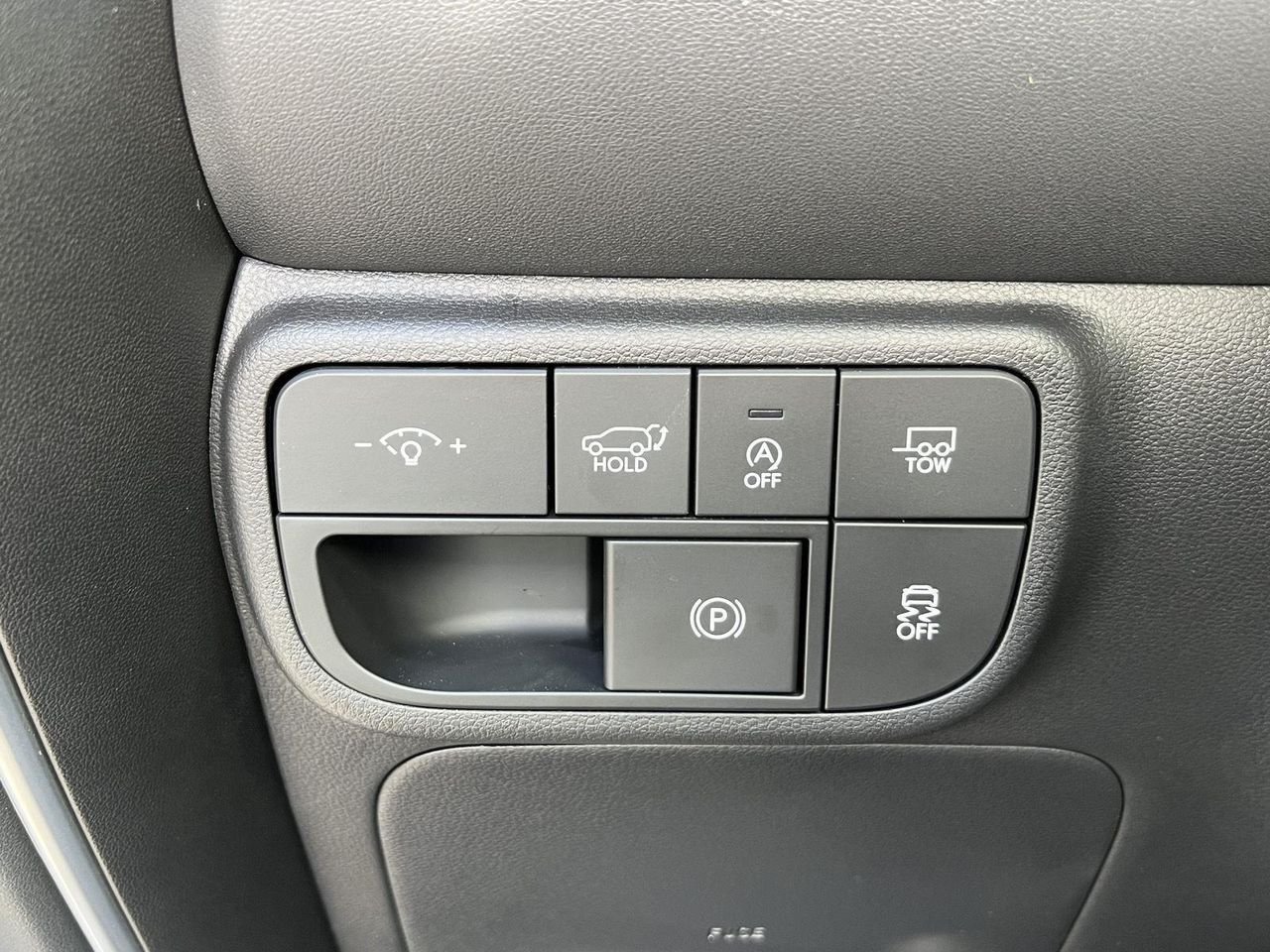 New 2026 Typhoon Silver Metallic Hyundai SEL AWD image 31