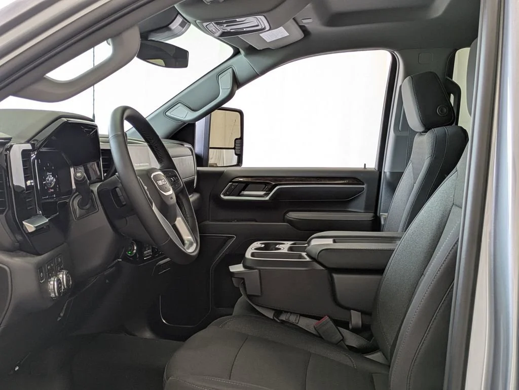 New 2026 Sterling Metallic GMC SLE image 44