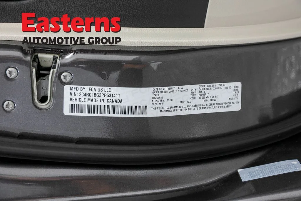 Used 2023 Gray Chrysler Touring L image 37