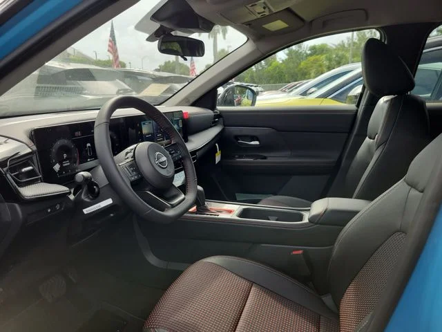 New 2026 Arctic Ice Blue Metallic / Super Black Two-tone Nissan SR image 12