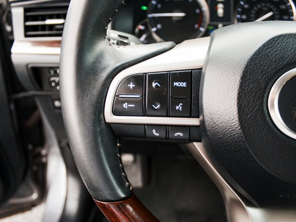 Used 2018 Nebula Gray Pearl Lexus Base image 15