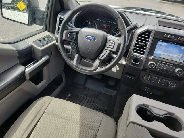 Used 2016 White Ford XL image 27