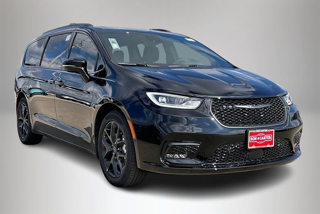 New 2026 Chrysler Pacifica Limited 4D Passenger Van