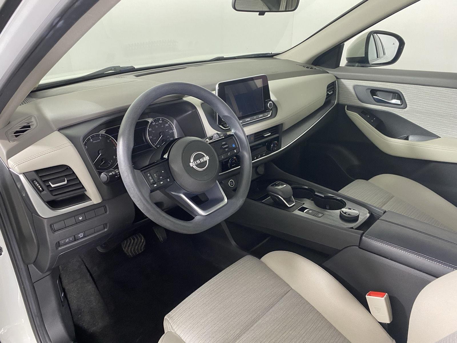Used 2023 Pearl White Tricoat Nissan SV image 13