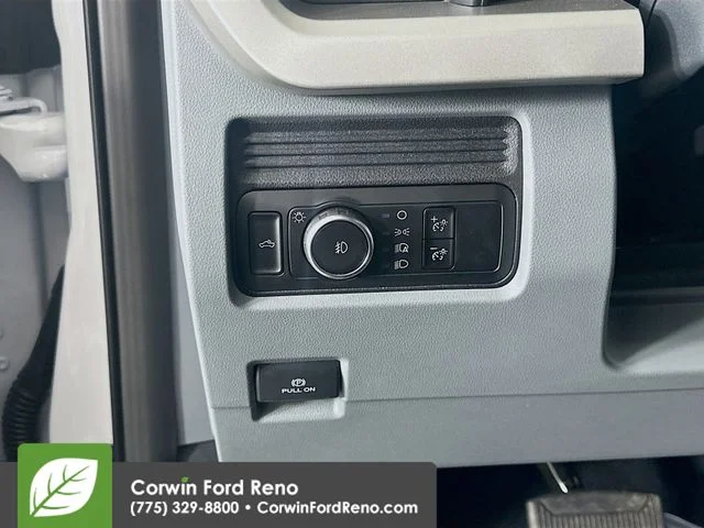 New 2026 Oxford White Ford XLT image 11
