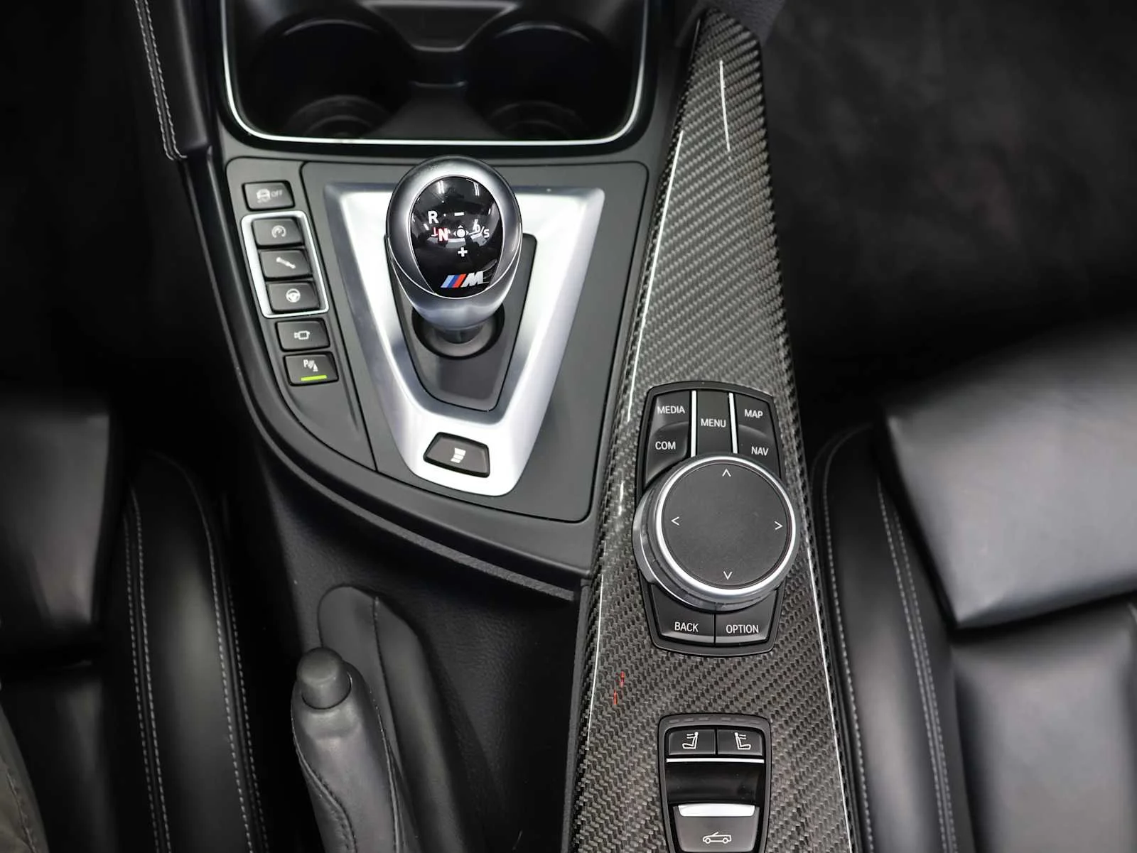 Used 2018 Black Sapphire Metallic BMW  image 24