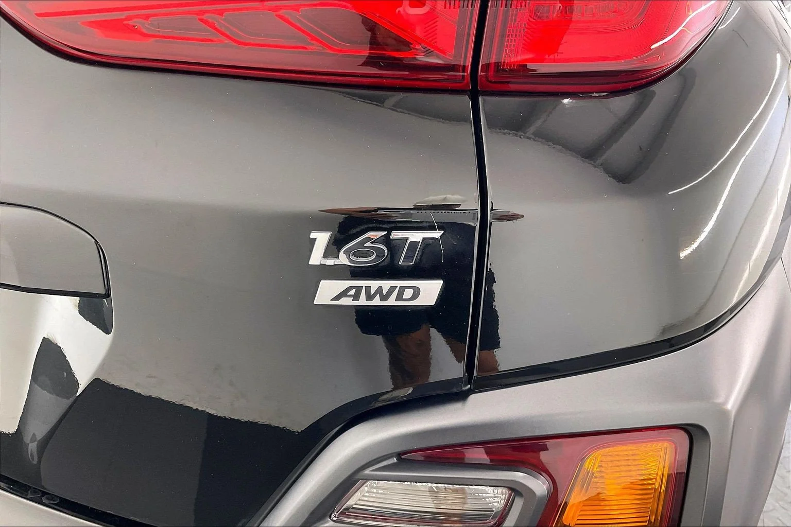 Used 2019 Ultra Black Pearl Hyundai Ultimate image 7
