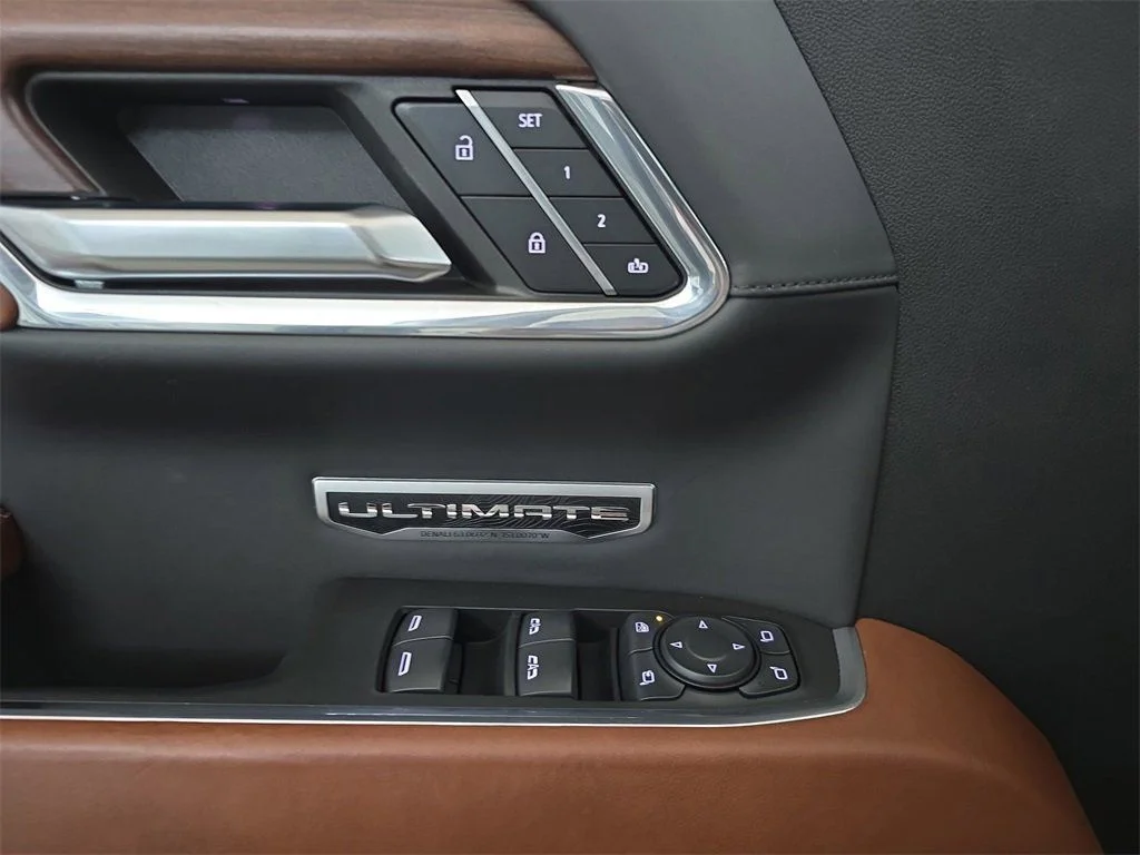 Used 2023 Silver GMC Denali Ultimate image 29