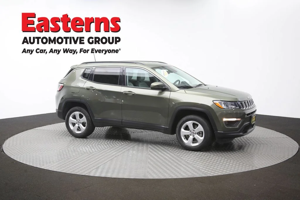 Used 2021 Green Jeep Latitude image 48
