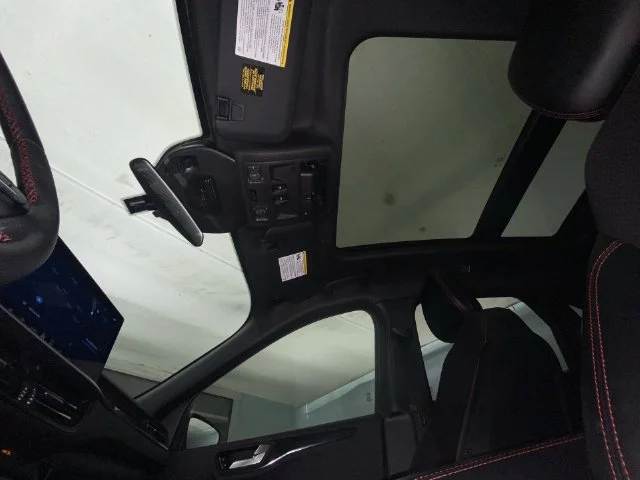 Used 2024 Gray Ford ST-Line image 22