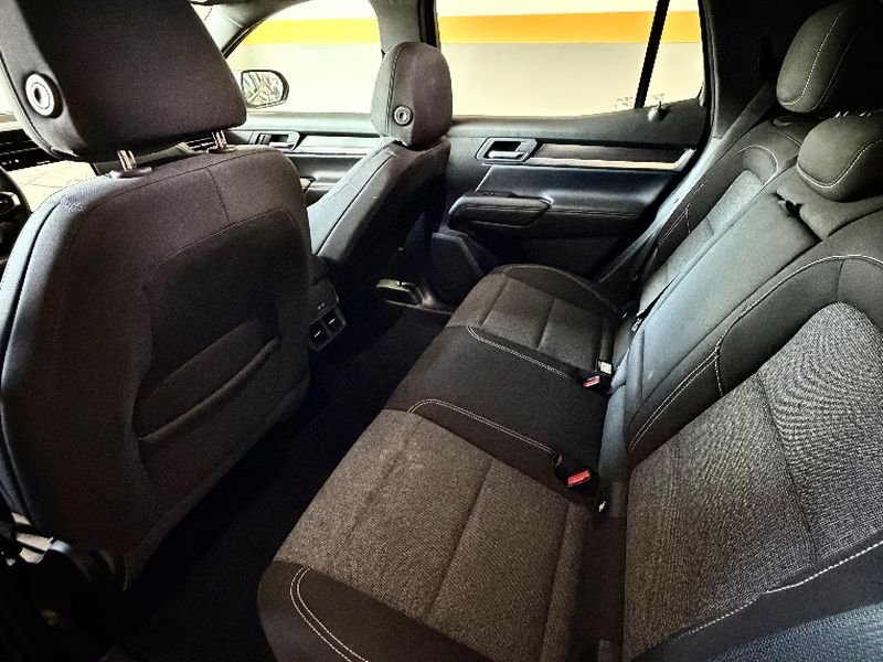 Used 2025 Gray GMC FWD Elevation image 16