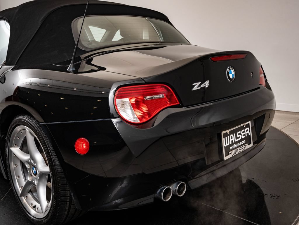 Used 2006 Jet Black BMW 3.0si image 19