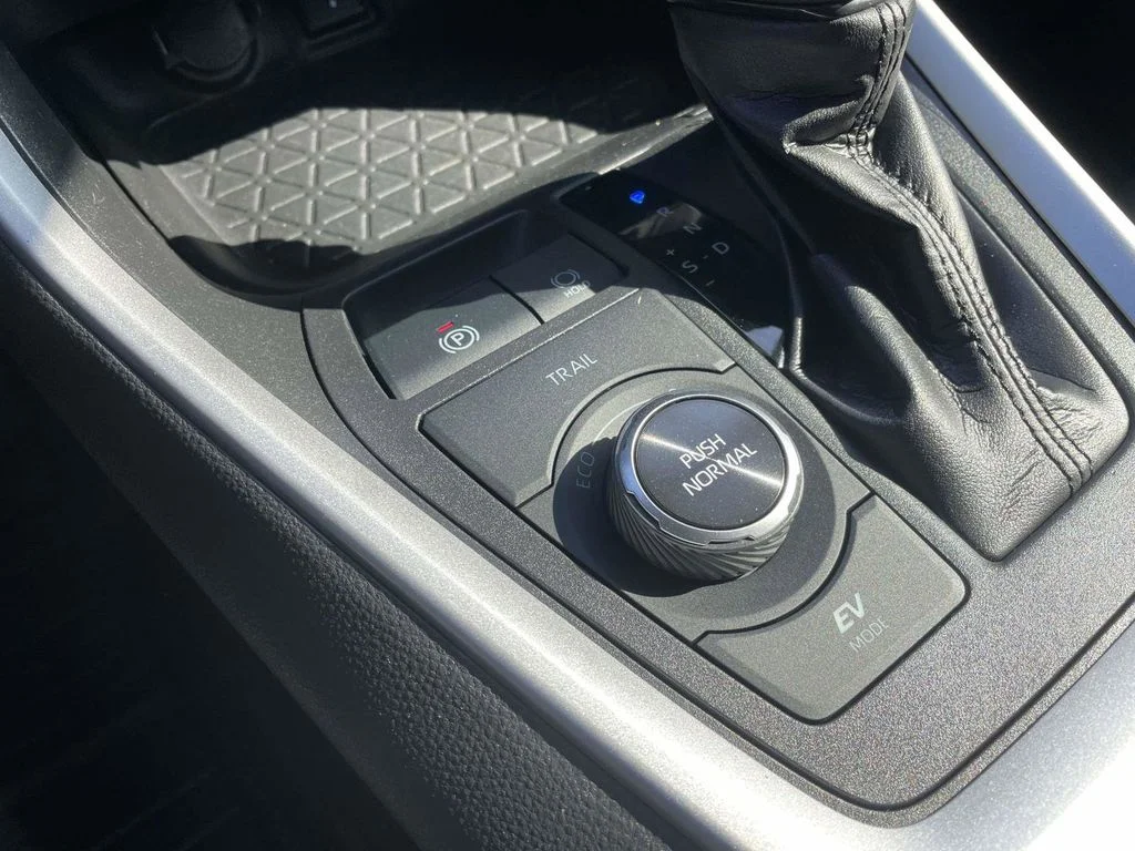 2022 Toyota RAV4 XSE - Photo 43