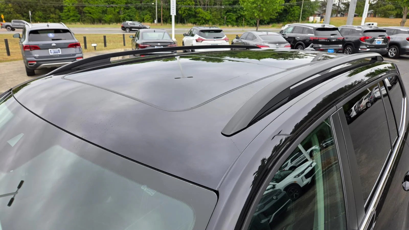 New 2026 Deep Black Pearl Volkswagen 2.0T SE w/Technology image 10