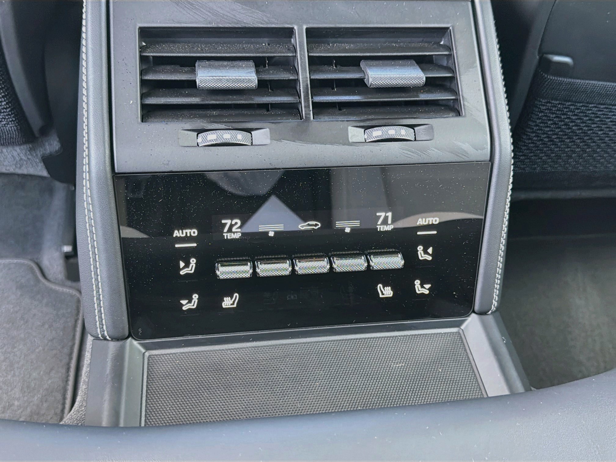 Used 2026 Chalk Porsche 4 E-Hybrid image 20