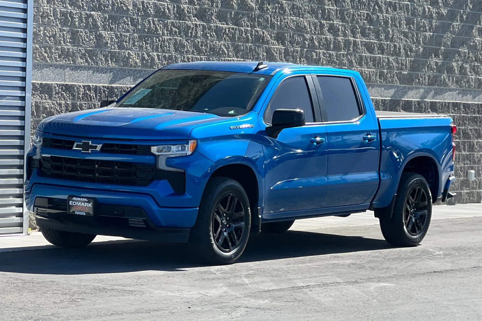 Used 2022 Glacier Blue Metallic Chevrolet RST image 7