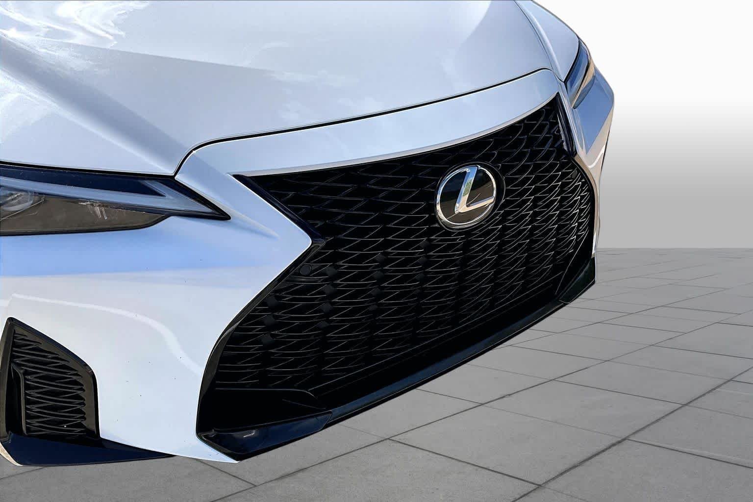 Used 2024 Ultra White Lexus F SPORT image 30