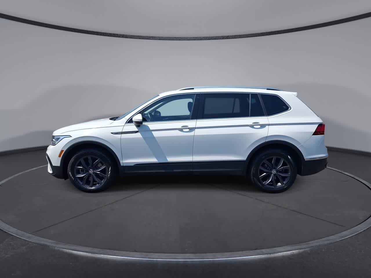 Certified Used 2024 Pure White Volkswagen SE image 5