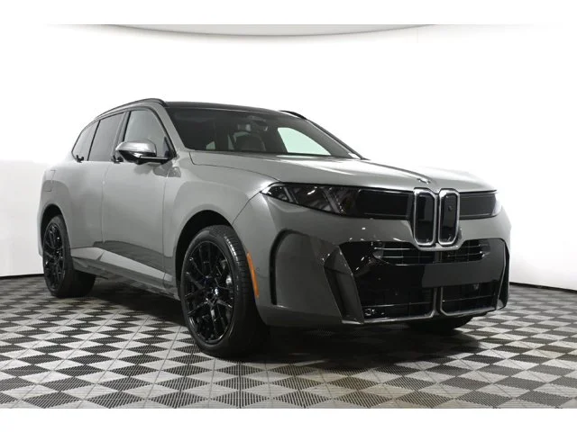 New 2027 Pine BMW 40 xDrive image 9