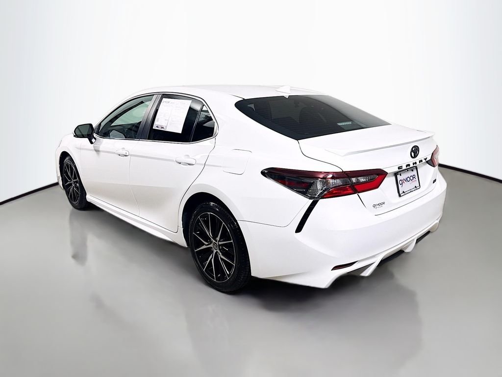 Used 2024 Ice Cap Toyota SE image 5